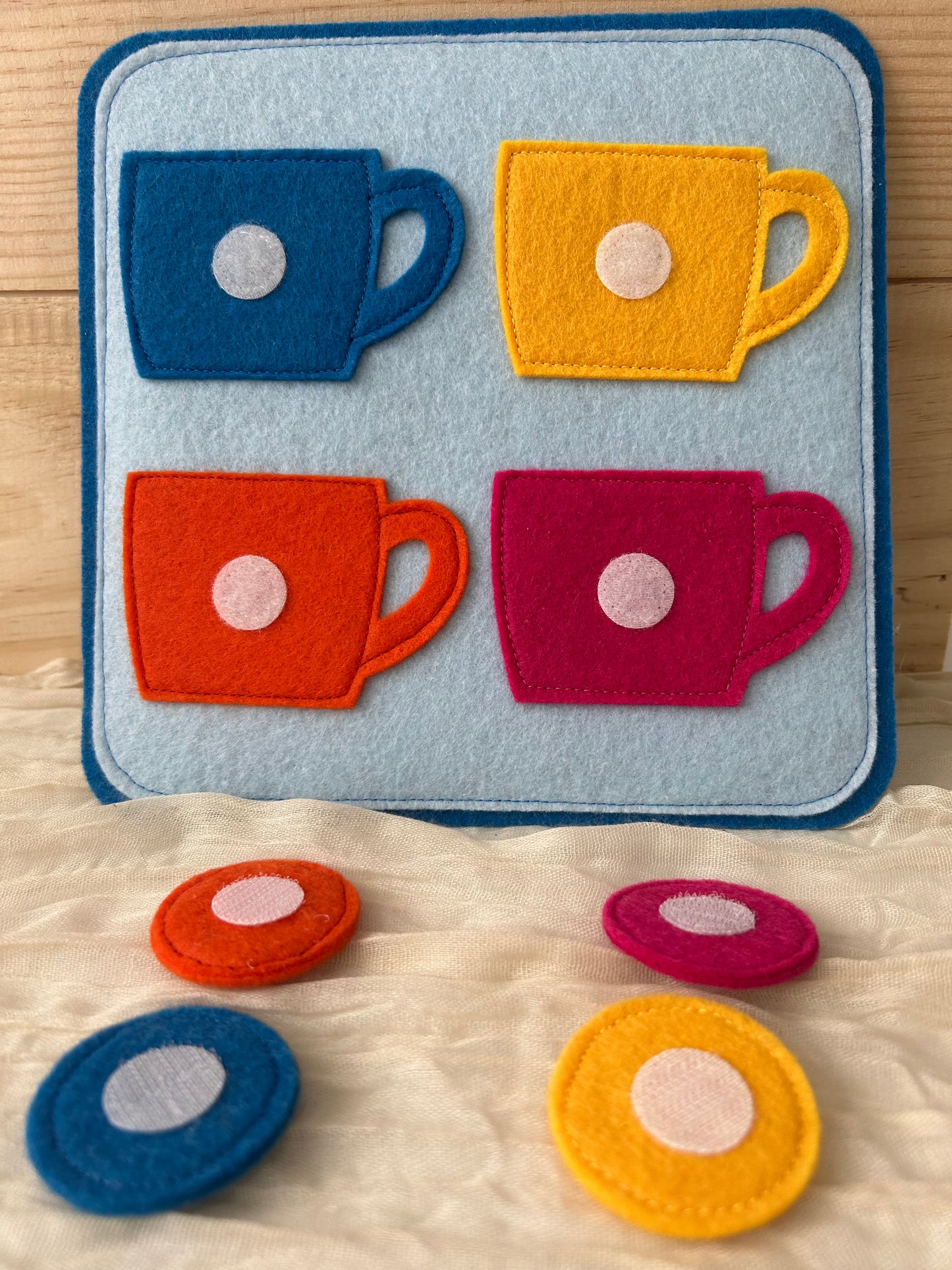 Plaque d'éveil en feutrine 2 - Fait à la main - Made in France