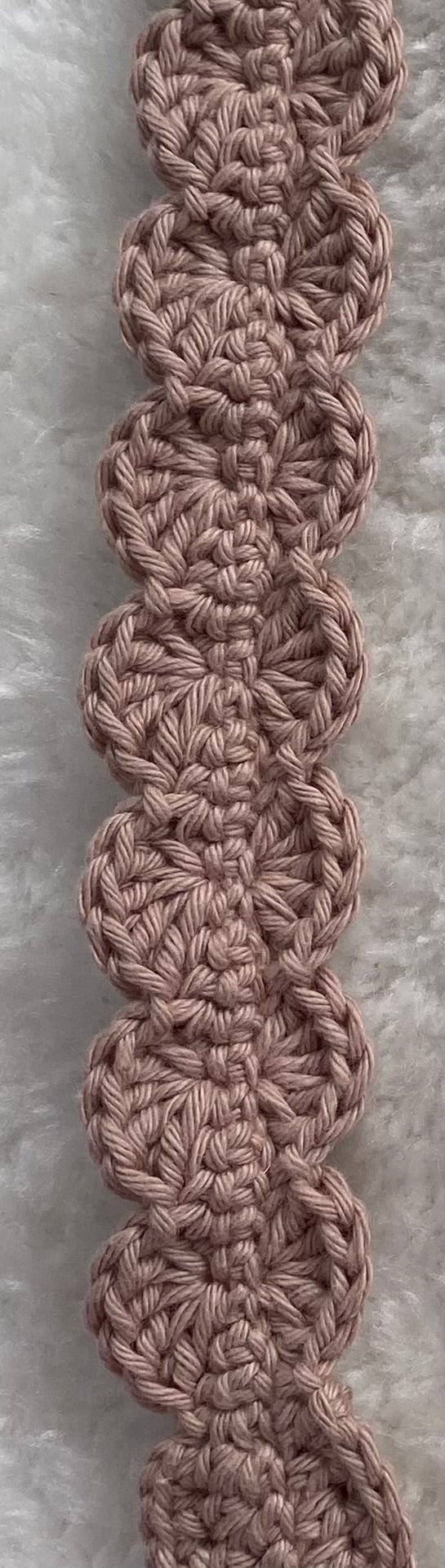 Attache-tétines fluffy - Fait à la main au crochet - Made in France