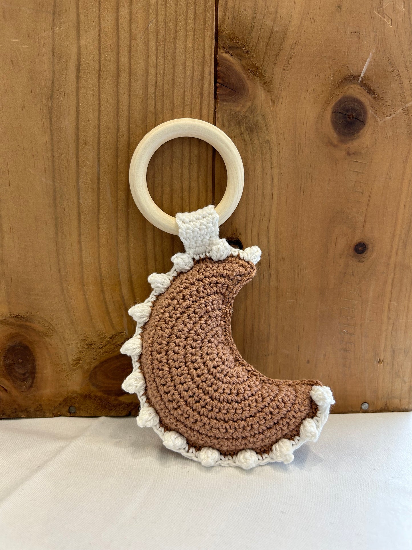Anneau de dentition Moon - Fait à la main au crochet - Made in France
