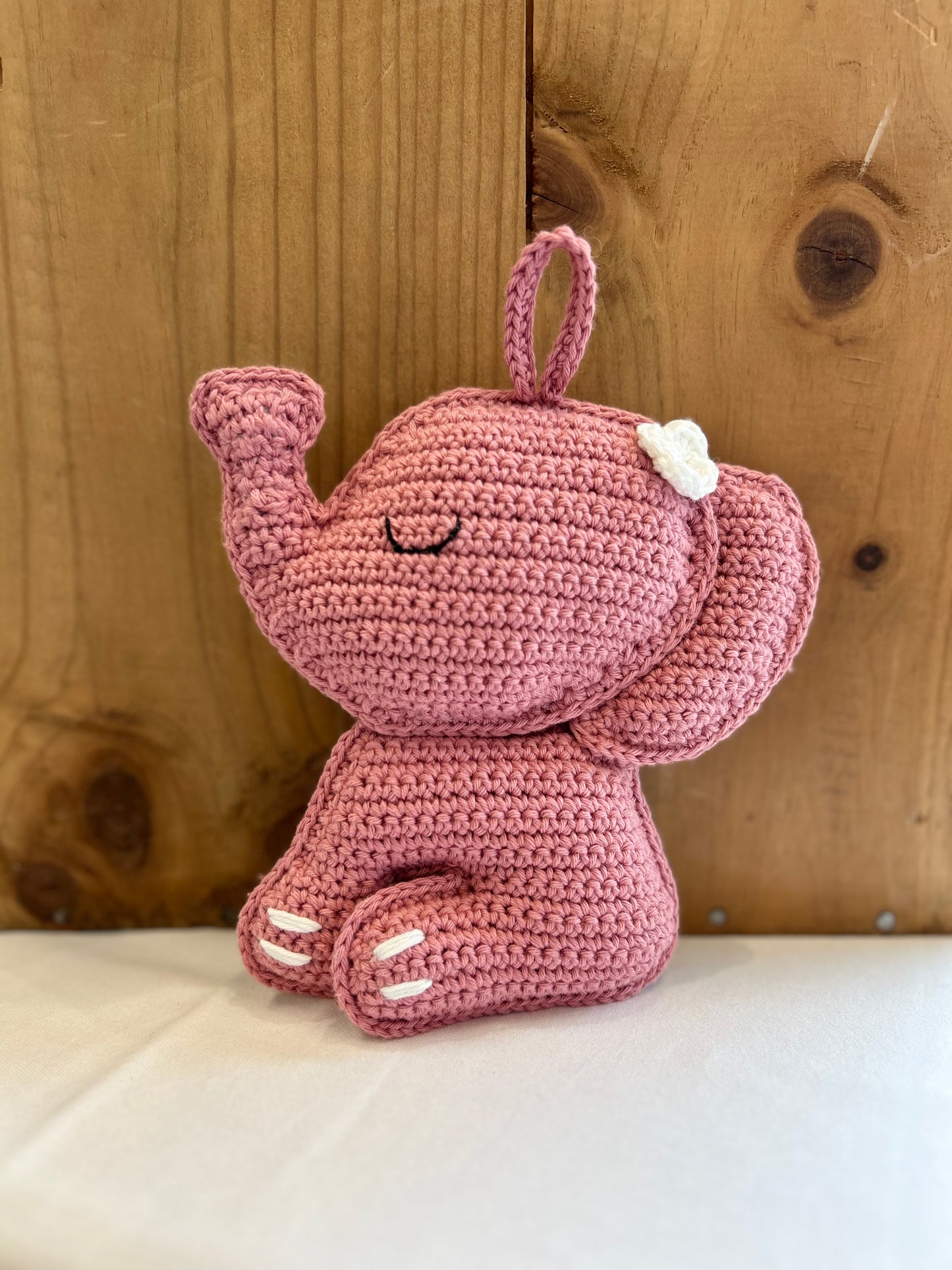 Décoration éléphant - Fait à la main au crochet - Made in France