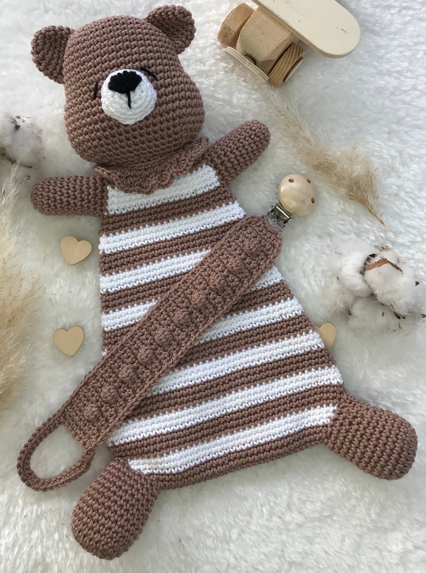 Coffret doudou flat bear et son attache-tétines - Fait à la main au crochet - Made in France