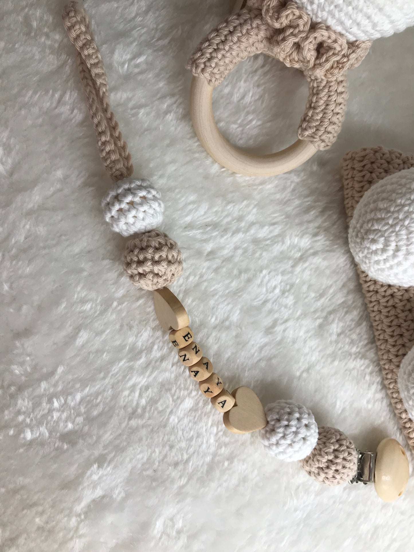 Coffret doudou sleepy, hochet et attache-tétines personnalisable - Fait à la main au crochet - Made in France