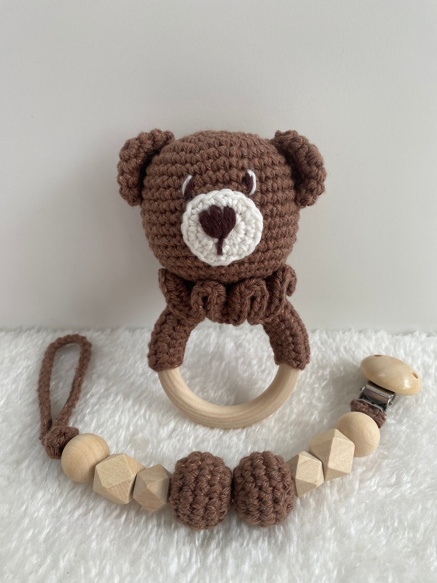 Coffret cuty ours et son attache-tétines - Fait à la main au crochet - Made in France